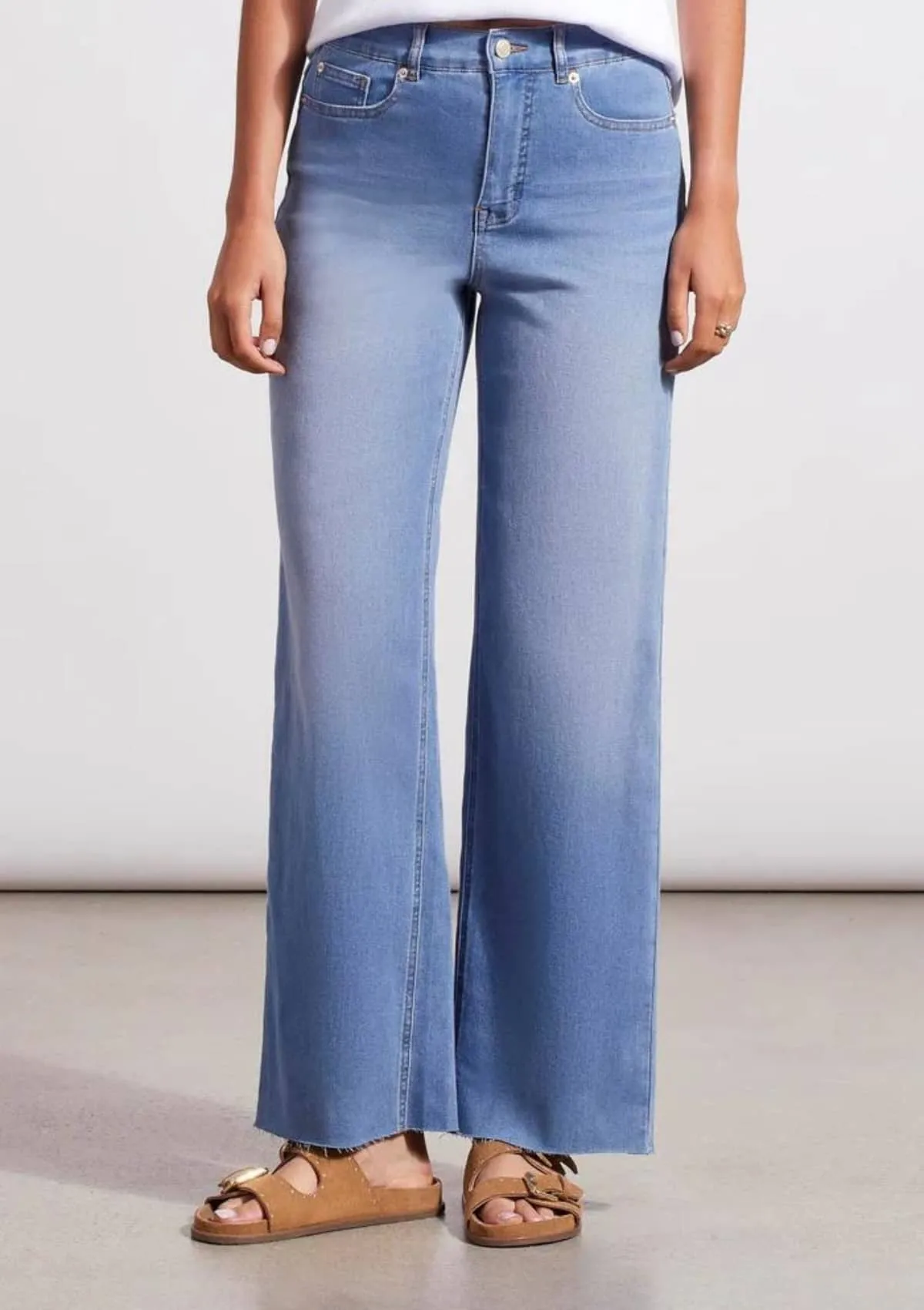 Bridget Hugging Wide Leg Jeans - Sky Blue