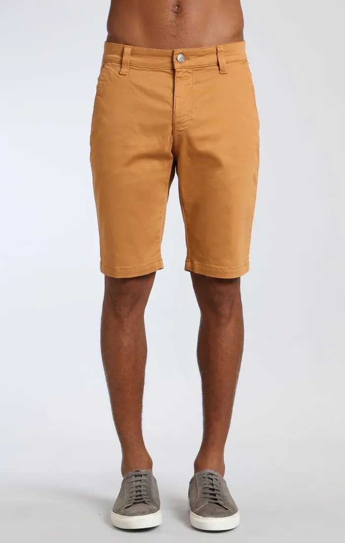 JACOB SHORTS IN ALMOND TWILL