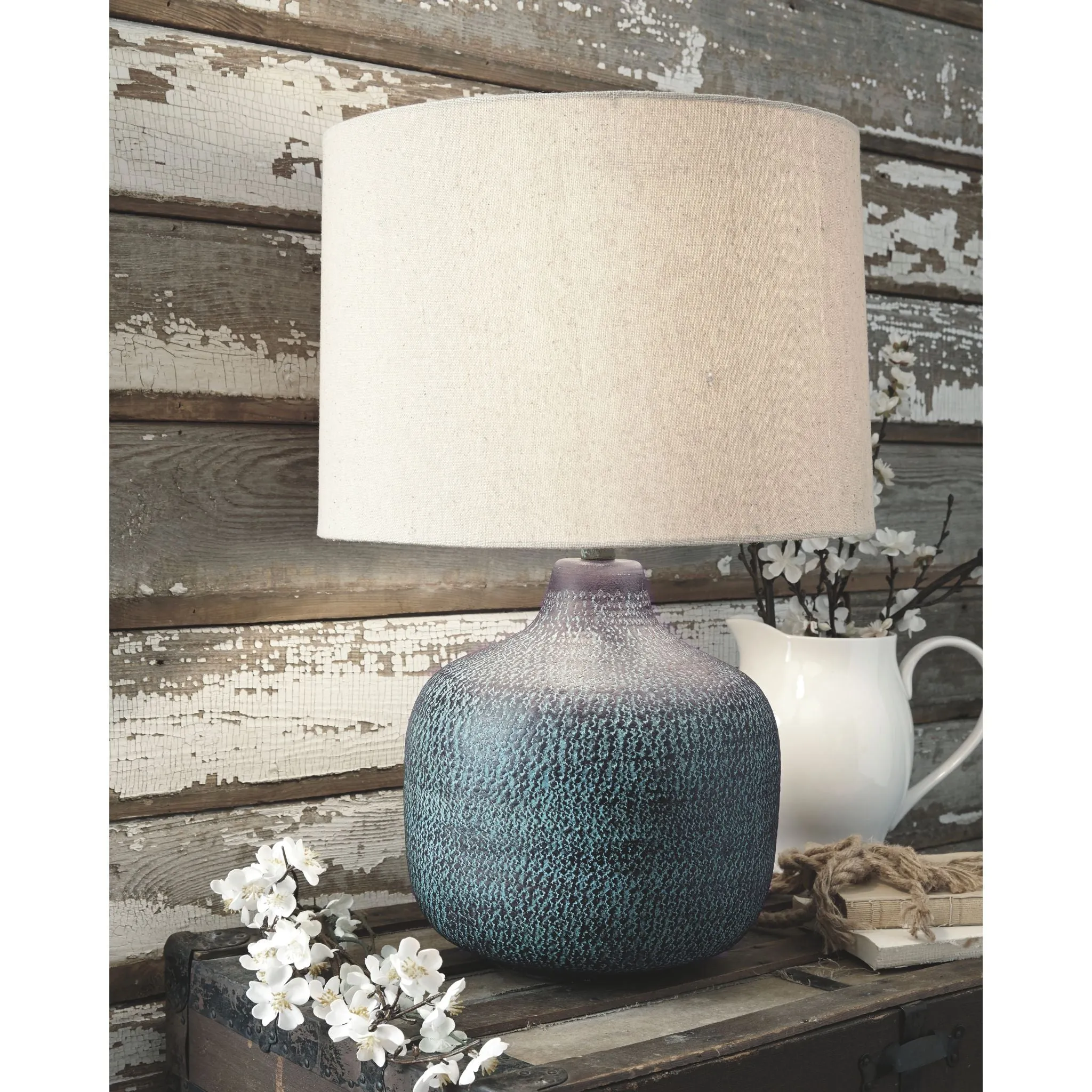 Malthace Table Lamp (Single)