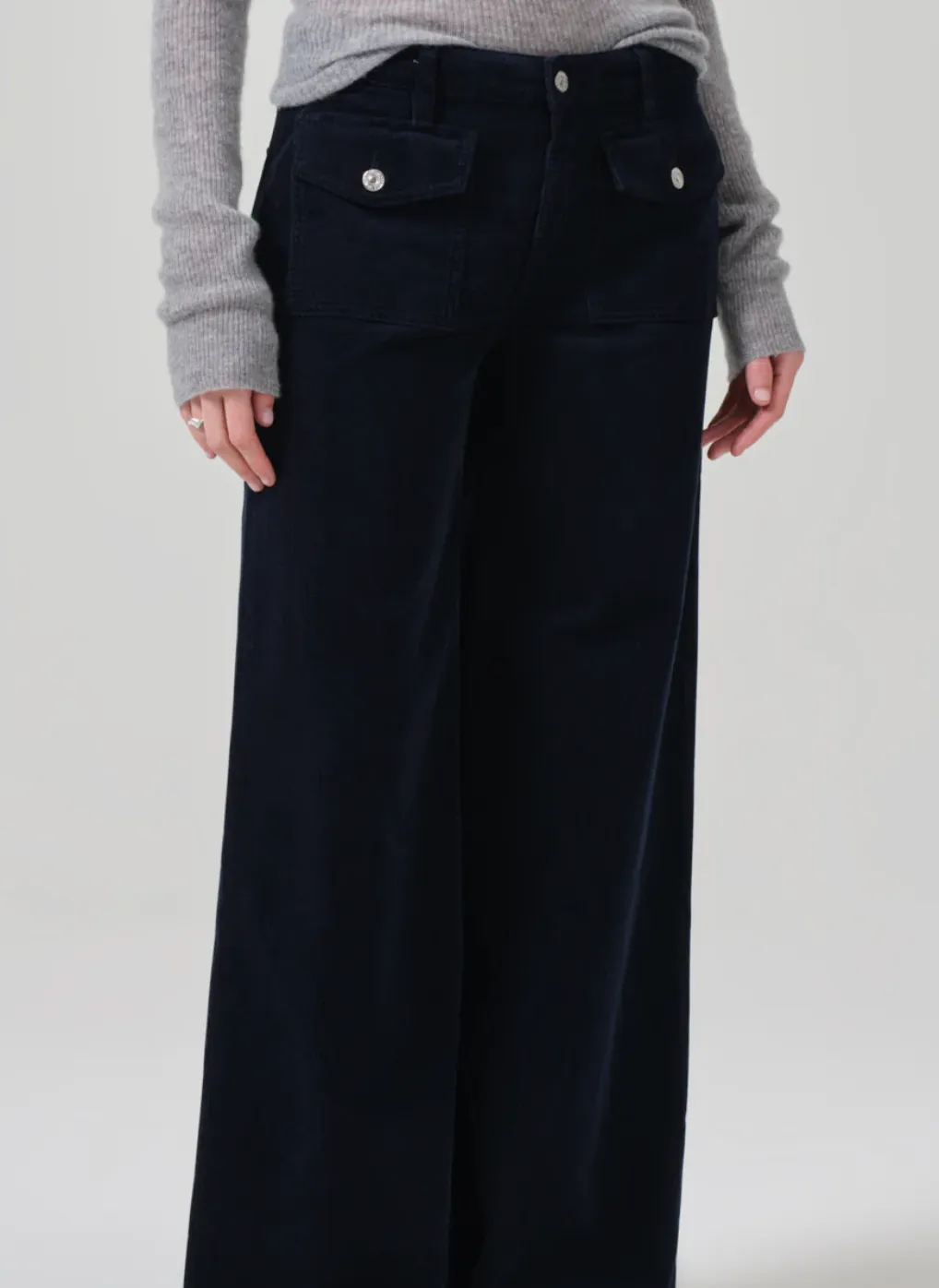 RAVEN PATCH POCKET WIDE LEG IN CORDUROY